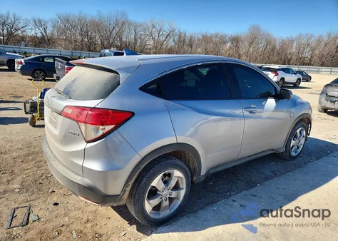 2022 Honda Hr-V Lx z USA, uszkodzony, nr VIN 3CZRU6H3XNM708798